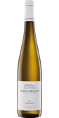 Die Flasche Riesling von Markus Molitor hebt sich durch ihr schlichtes, aber elegantes Etikett und die ansprechende Form hervor.