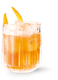 Ein elegantes Glas mit einem sprudelnden, orangefarbenen Getränk, garniert mit zwei Orangenscheiben und Eiswürfeln.