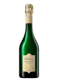 Die Flasche Geldermann Weissburgunder strahlt mit ihrem grünen Glas und dem goldenen Etikett, ideal für festliche Anlässe.
