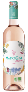 Die Flasche Mouton Cadet Rosé 2022 zeigt ein kreatives Etikett mit bunten Blumen und einem stilisierten Schaf-Logo.
