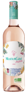 Die Flasche Mouton Cadet Rosé 2022 zeigt ein kreatives Etikett mit bunten Blumen und einem stilisierten Schaf-Logo.
