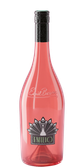 Die Flasche hat eine auffällige rosafarbene Farbe und ein detailliertes Etikett mit dem Namen 'Emilio' und einem Pfau-Design.