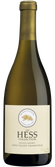 Die Flasche des Hess Chardonnay zeigt ein ansprechendes Design mit einem Löwen-Logo und dem Hinweis auf die Jahrgangsqualität.