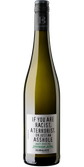 Ein eleganter Wein mit einem einzigartigen Etikett, das eine klare Haltung gegen Rassismus und Diskriminierung einnimmt.