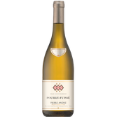 Ein hochwertiger Weißwein in einer schlanken Flasche, die mit einem ansprechenden Etikett verziert ist.