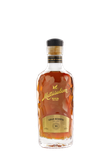 Ein hochwertiger Matusalem Rum, der in einer klaren Flasche mit einem goldenen Etikett und einem schwarzen Korken präsentiert wird.
