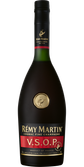 Eine elegante Flasche Rémy Martin V.S.O.P. Cognac, die in einem stilvollen Design mit goldenen Akzenten präsentiert wird.