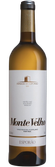 Der Monte Velho Wein präsentiert sich in einer schlanken Flasche, die mit einem stilvollen Etikett und einem metallischen Verschluss versehen ist.