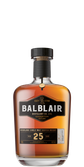 Eine elegante Flasche Balblair 25 Jahre alten Single Malt Scotch Whisky, die in warmen, bernsteinfarbenen Tönen leuchtet.