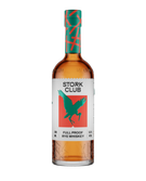 Stork Club Whiskey in einer eleganten Flasche, die ein modernes Design mit einem grünen Deckel und einem roten Etikett kombiniert.