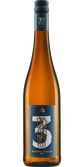 Eine elegante Flasche Rheingau Riesling mit dem Etikett 'Eins Zwei Dry', das in stilvollem Design gehalten ist.