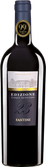 Ein hochwertiger italienischer Rotwein in einer schlanken Flasche, die mit einem glänzenden goldenen Aufkleber für Auszeichnungen versehen ist.