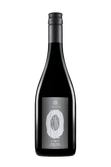 Eine elegante Flasche mit schwarzem Etikett, die den alkoholfreien Pinot Noir von Leitz präsentiert, stilvoll und modern.