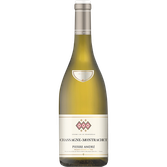Der Chassagne-Montrachet Wein von Pierre André zeigt ein ansprechendes Design mit einem klaren, hellen Etikett.