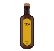Der Whisky 'Freud' in einer eleganten Flasche, die mit einem Korken verschlossen ist und ein modernes Design aufweist.