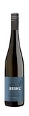 Eine elegante Flasche Wein mit einem stilvollen Etikett, das den Namen 'Stahl' und die Bezeichnung 'Blanc de Noirs' trägt.