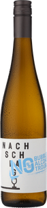 Die Flasche zeigt ein kreatives Etikett mit dem Schriftzug 'NO% Bubble', das auf ein alkoholfreies Getränk hinweist.