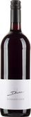 Eine elegante Flasche Dornfelder Wein mit einem schwarzen Schraubverschluss und einem schlichten, stilvollen Etikett.