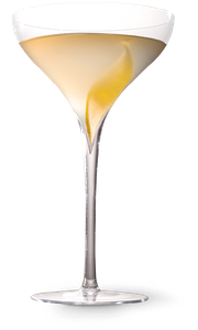 Ein elegantes Cocktailglas mit einem klaren Getränk und einer spiralförmigen Zitronenscheibe, die im Glas schwimmt.