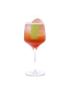 Ein erfrischender Cocktail in einem hohen Glas, das mit Eis gefüllt ist und eine auffällige grüne Etikette trägt.