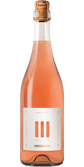 Eine Flasche alkoholfreier Rosé-Sekt aus Pinot Noir mit einem eleganten Etikett und einem Korken, der mit 'Cheers' beschriftet ist.