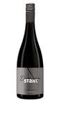 Eine elegante Flasche Chardonnay mit einem modernen Etikett, das den Namen 'Dammersener Stahl' in stilvoller Schrift zeigt.