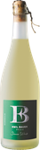 Die Flasche zeigt ein modernes Etikett in grün mit einem großen silbernen Buchstaben „B“ als zentrales Gestaltungselement. Darunter stehen der Schriftzug „Secco Weiß“ sowie „Emil Bauer Pfalz“, während die mattierte Flasche mit Naturkorken und Kordelverschluss das hochwertige Erscheinungsbild unterstreicht.