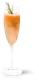 Ein transparentes Glas, gefüllt mit einem schaumigen, orangefarbenen Cocktail, dekoriert mit einem Zweig frischem Rosmarin für zusätzlichen Geschmack.