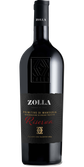 Eine elegante Weinflasche mit dem Etikett 'Zolla Primitivo di Manduria Riserva', das die Herkunft und Qualität betont.