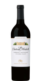 Ein hochwertiger Rotwein aus dem Columbia Valley, der in einer schlanken, dunklen Flasche mit schwarzem Korken abgefüllt ist.
