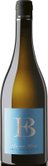 Die Flasche zeigt ein schlichtes, modernes Etikett in Hellblau mit einem großen silbernen Buchstaben „B“ als zentrales Gestaltungselement. Darunter stehen der Schriftzug „Chenin Blanc“ sowie „Emil Bauer Pfalz“, während am Flaschenhals zusätzlich der Name „Emil Bauer“ zu sehen ist.