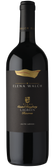 Eine elegante Flasche Rotwein mit schwarzem Etikett und goldener Schrift, die den Namen 'Elena Walch' trägt.