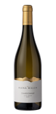 Die Flasche zeigt das Etikett von Elena Walch Chardonnay, mit einem stilvollen Design und goldenen Akzenten auf weißem Grund.