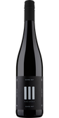 Ein ansprechendes Rotwein-Design, das die Worte 'Cuvée Rot' und 'Freunde' in minimalistischer Schrift präsentiert.
