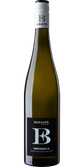 Ein hochwertiger Sauvignon Blanc in einer schlanken Flasche, die mit dem Namen 'Insomnia' und dem Weingut Emil Bauer beschriftet ist.