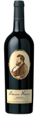 Ein hochwertiger Medoc-Wein in einer stilvollen Flasche, die ein klassisches Porträt eines Herren in eleganter Kleidung zeigt.