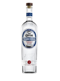 Ein klarer Tequila in einer ansprechenden Flasche von José Cuervo, die mit einem Holzverschluss und einem eleganten Design überzeugt.