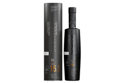 Eine elegante Flasche Octomore Whisky steht neben einer stilvollen Verpackung, beide in schwarzem Design mit goldenen Akzenten.