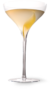 Ein elegantes Cocktailglas mit einem klaren Getränk und einer spiralförmigen Zitronenscheibe, die im Glas schwimmt.